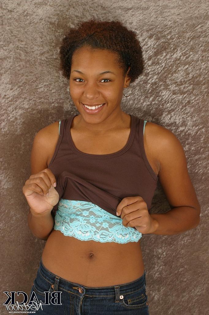 14P Hot black sexy girl naked