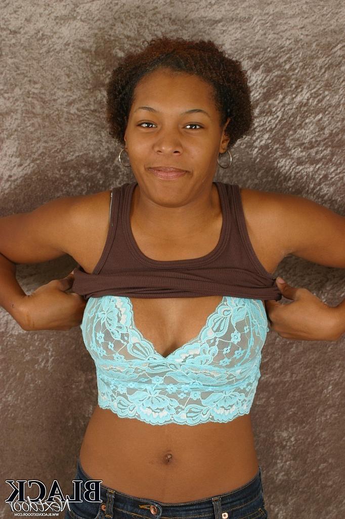 14P Hot black sexy girl naked