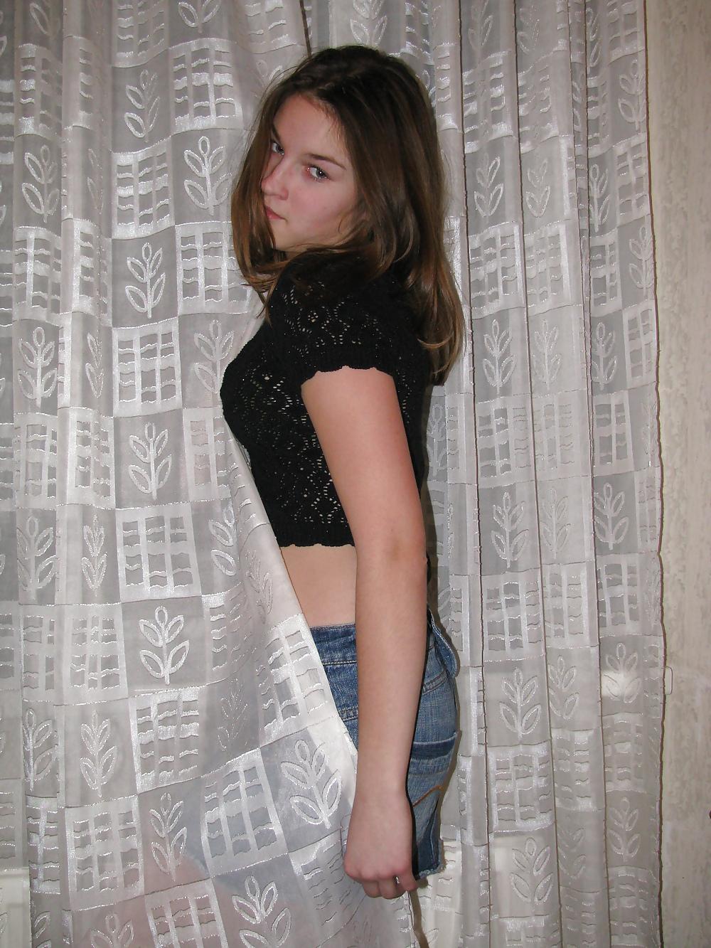 18P Isn't she one of the most beautiful girls u've ever seen?!