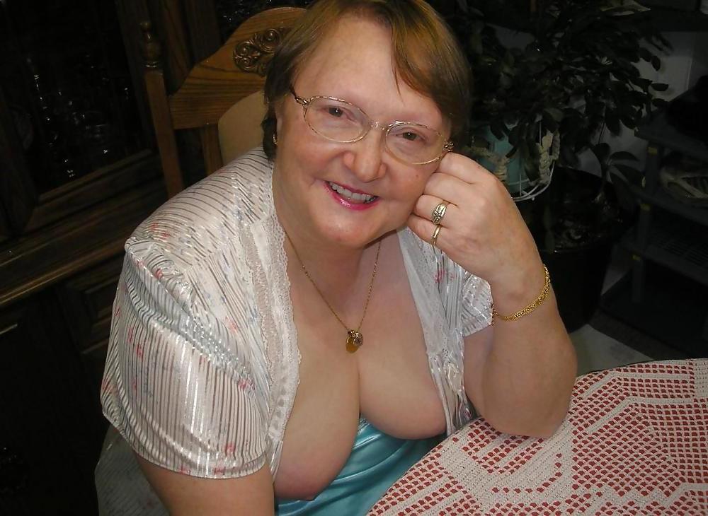10P Granny Sluts