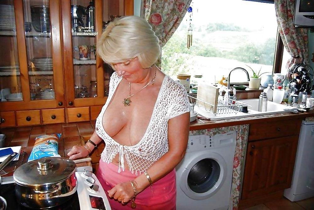 10P Granny Sluts