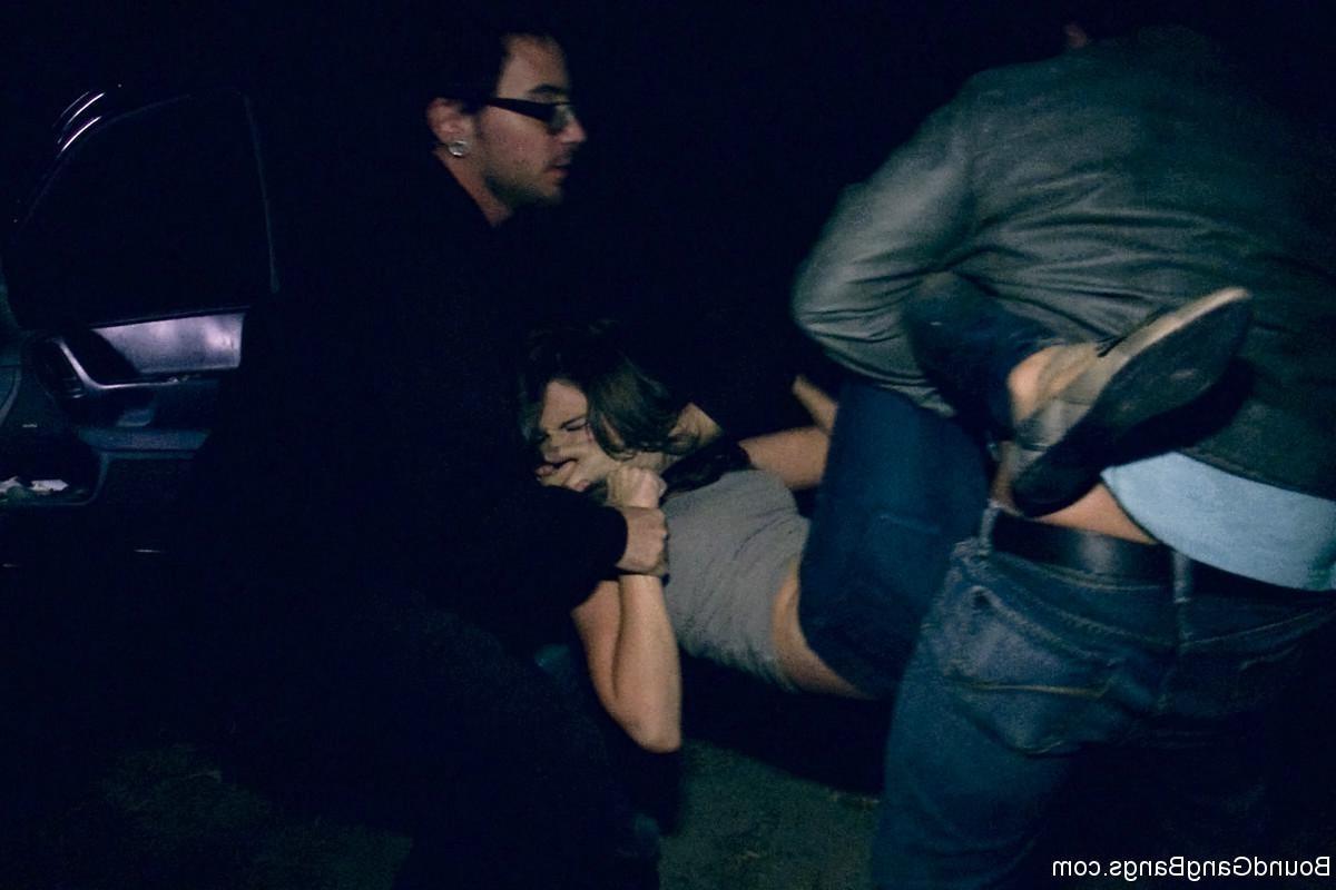 24P Amateur Kenzie Vaughn submitted her gang bang fantasy to Princess Donna and requ