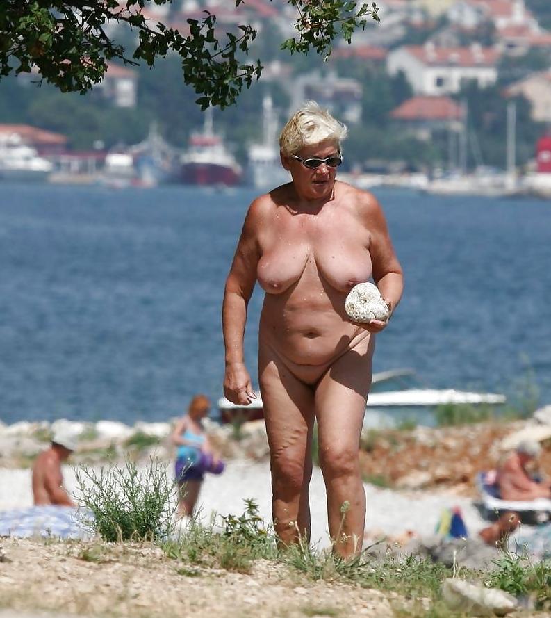25P Mature Lady Nudists I