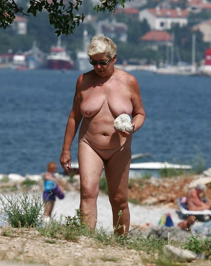 25P Mature Lady Nudists I