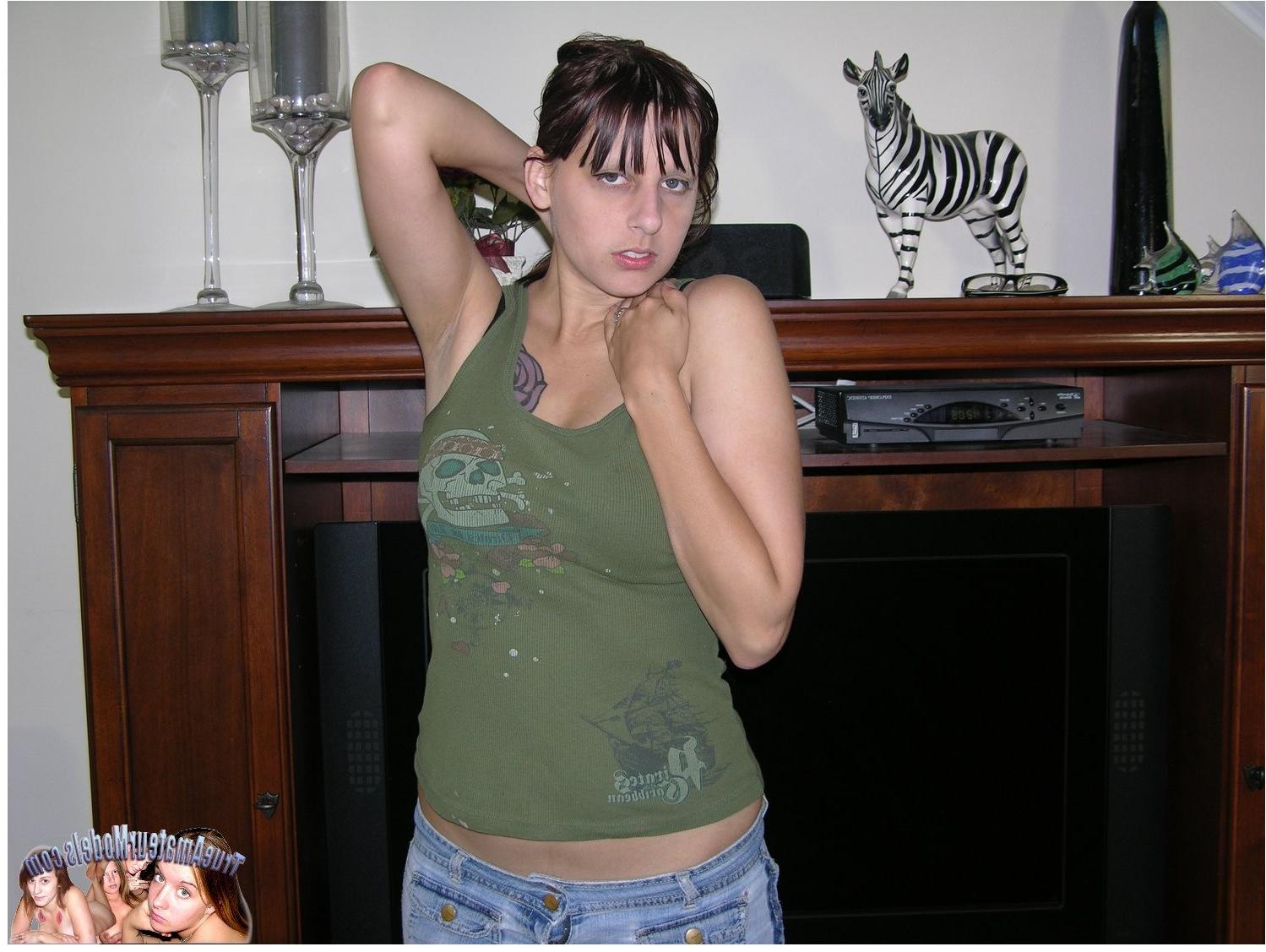 10P Year Old Amateur Girl Spreads Her Hairy Butthole