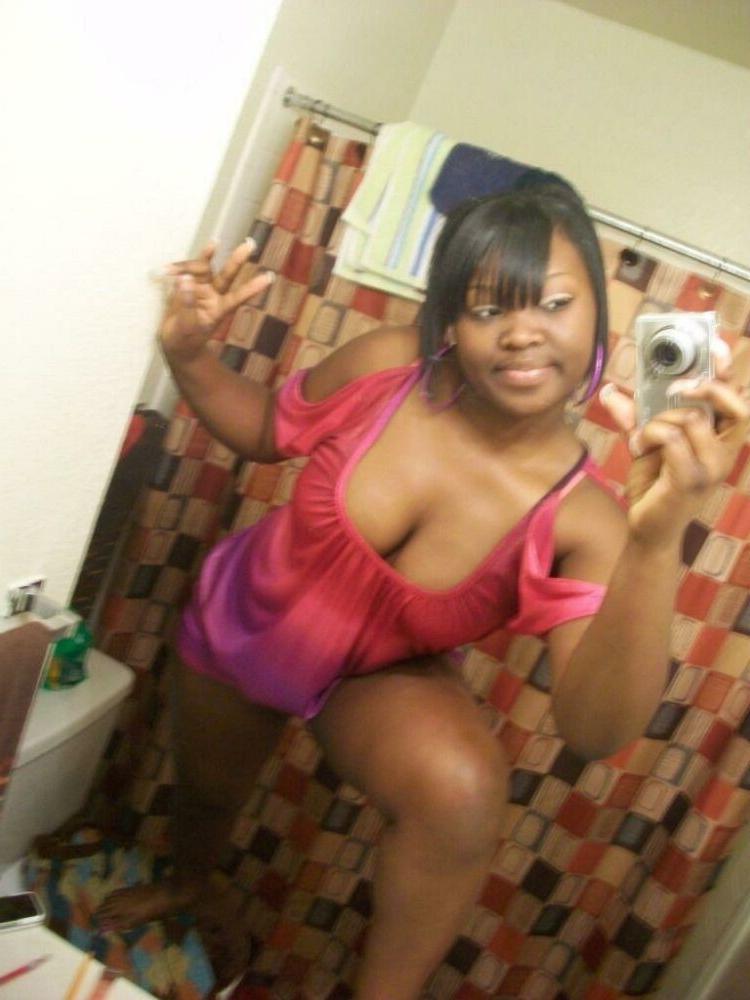 15P Black teen girlfriends posing and naked
