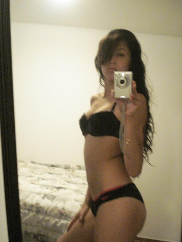 16P Cute black girlfriends posing and sucking