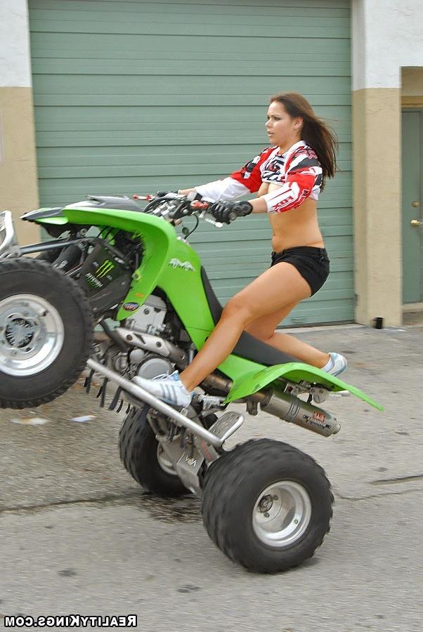 12P 12 pics and 1 movie of Nyla from Money Talks