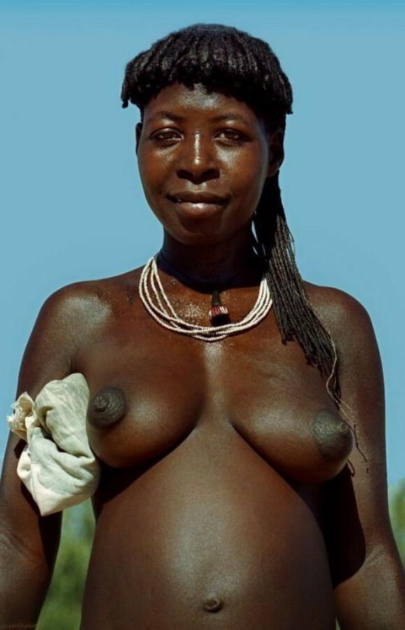 15P These black teen girlfriends posing and naked