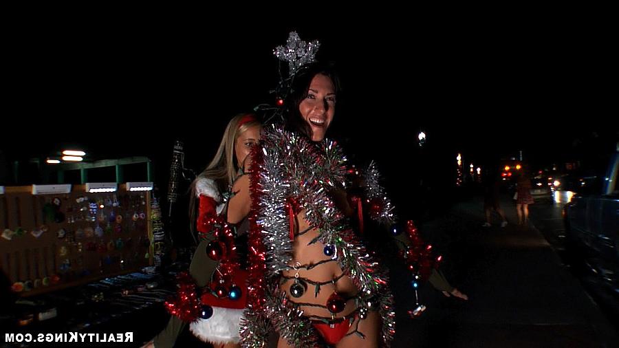 12P 12 pics and 1 movie of Savannah from Money Talks