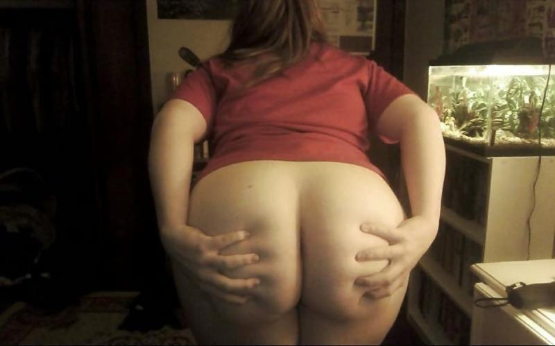 14P Naughty BBW playing with her cunt