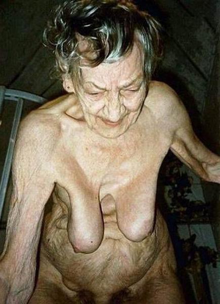 14P very old amateur grannies posing and in action