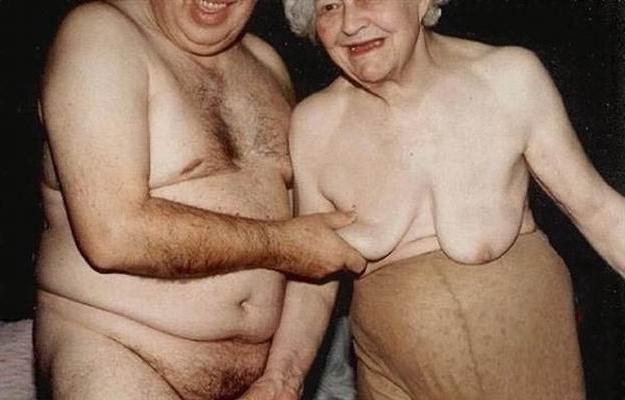 15P very old grannies posing and in hardcore action