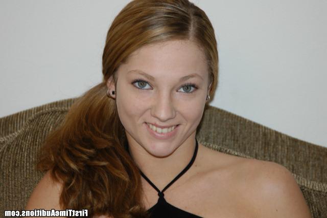 12P 12 pics and 1 movie of Daisy from First Time Auditions