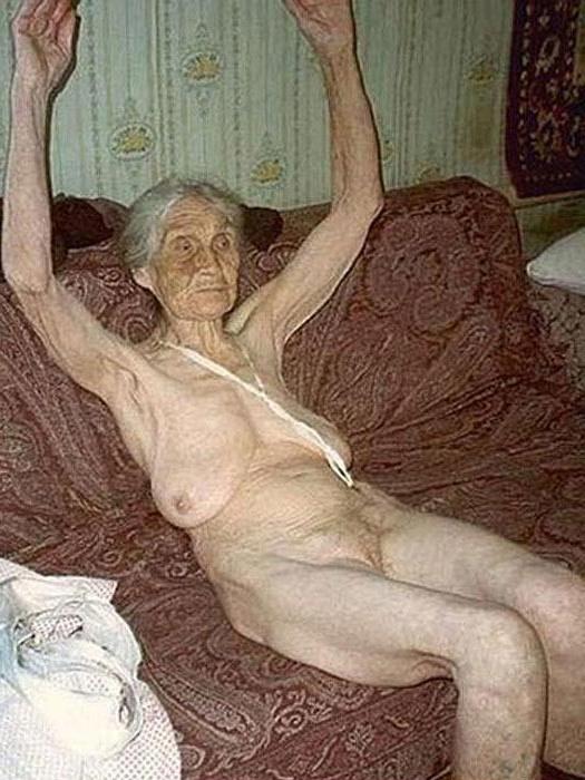 14P very old grannies showing off their goodies