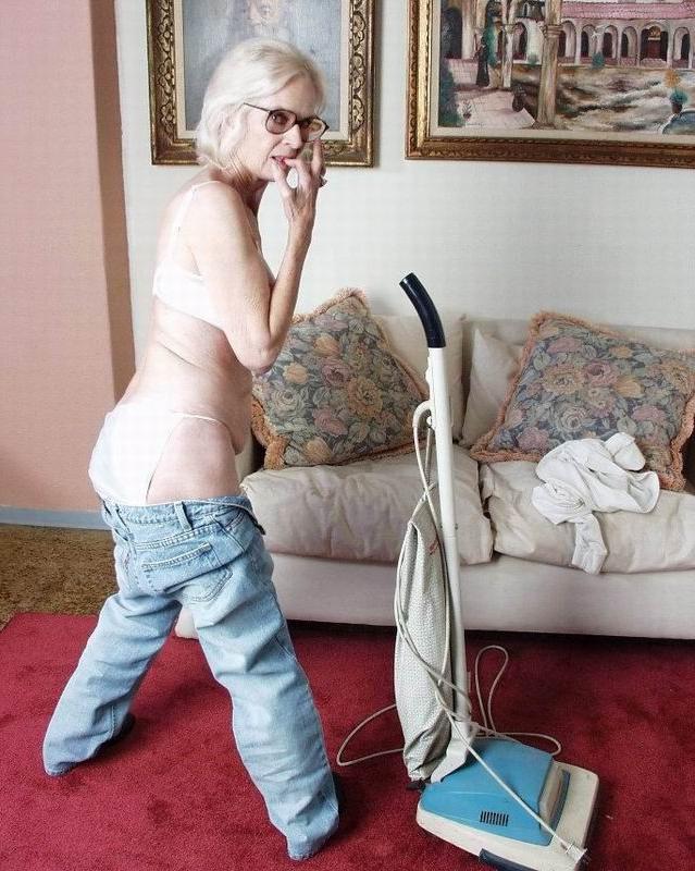 14P kinky granny having fun with a hoover