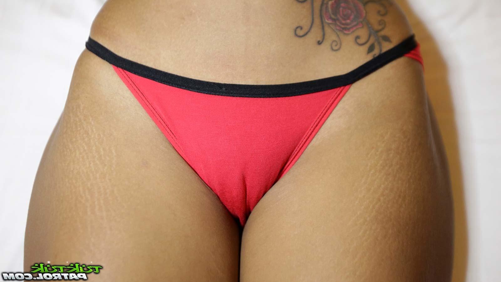 12P Tight body Thai creature of the night goes bottomless at hotel