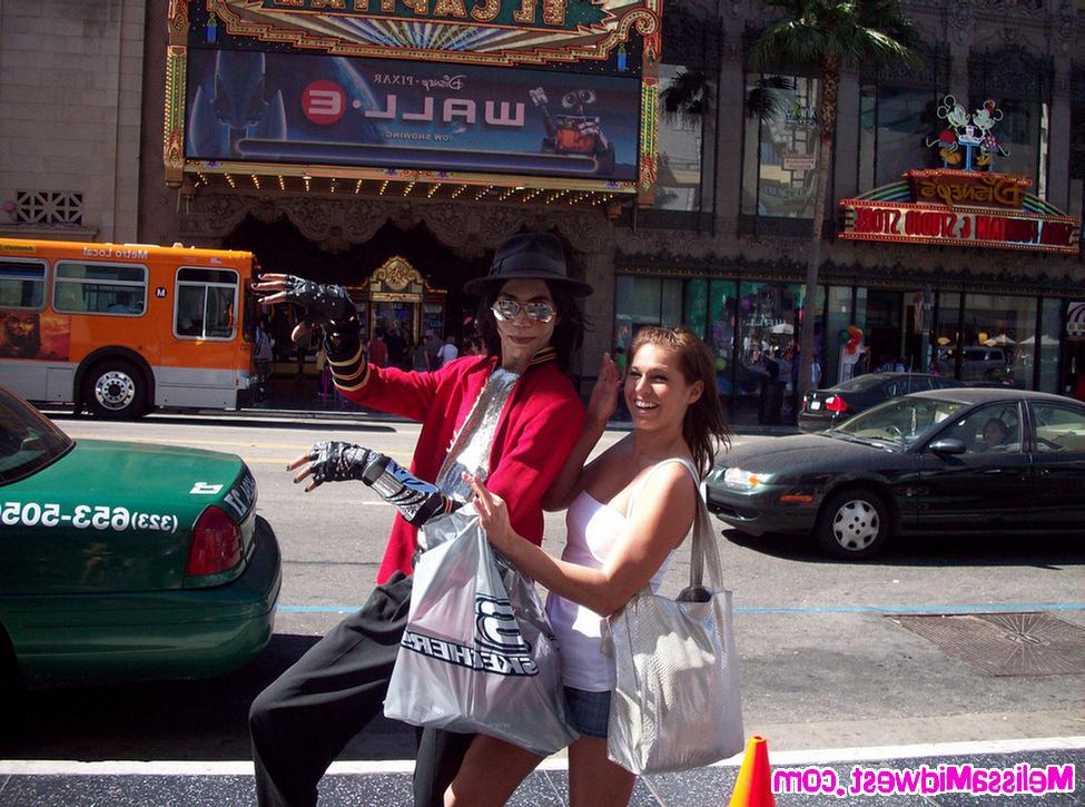15P Melissa Midwest pictures from her personal vacation