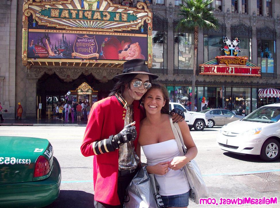 15P Melissa Midwest pictures from her personal vacation
