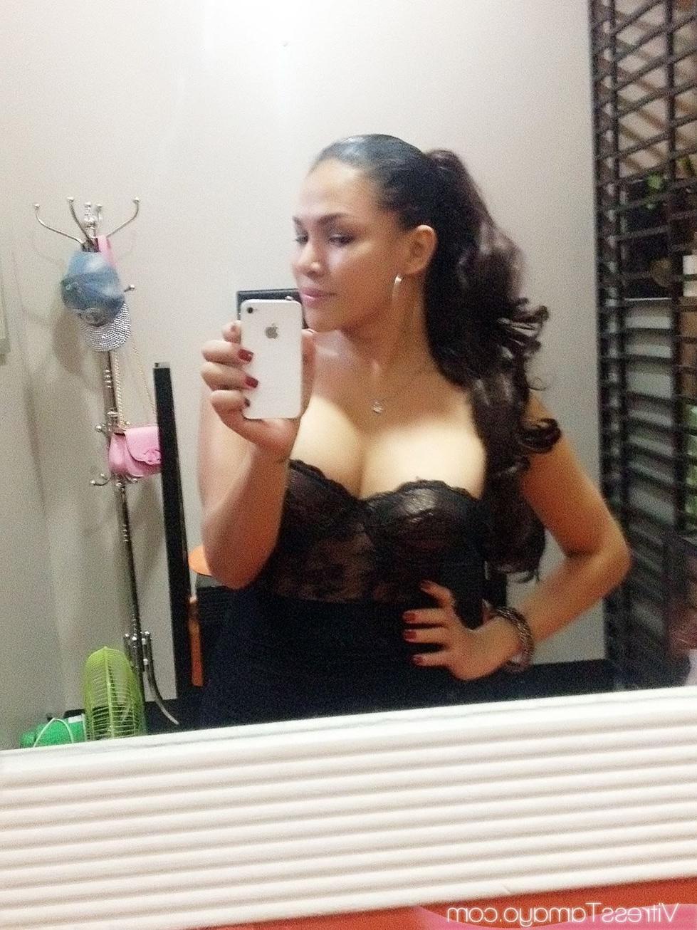 14P Ladyboy amateur selfies