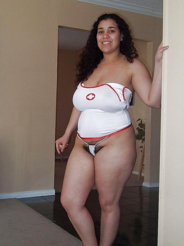 10P Latina BBW posing naked and showing off her bush