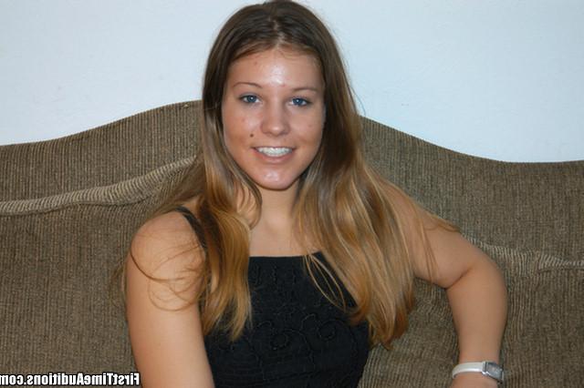 12P 12 pics and 1 movie of Crystal from First Time Auditions