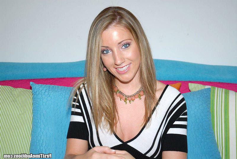 12P 12 pics and 1 movie of Barbie from First Time Auditions