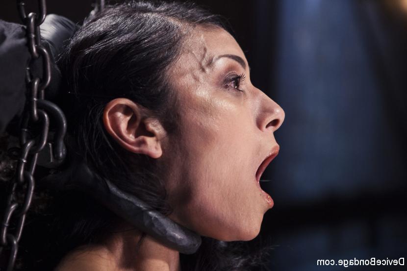 15P Beretta is punished in ex devices that have her completely helpless