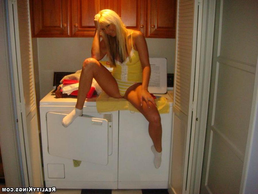 12P 12 pics and 1 movie of Monika from See My Wife