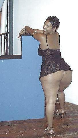 18P Big Booty Ebony Milf