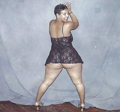 18P Big Booty Ebony Milf