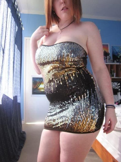 15P BBW babe stripping on webcam