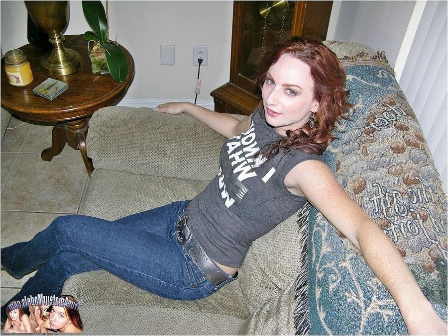 14P Redhead amateur models nude and spreads butt crack