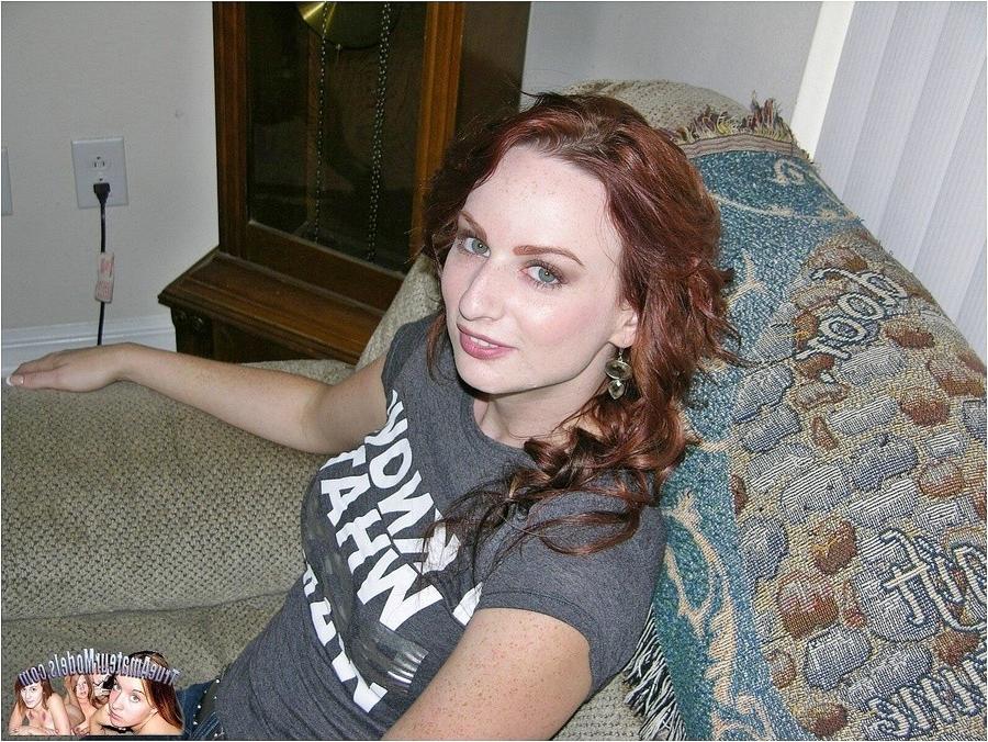 14P Redhead amateur models nude and spreads butt crack