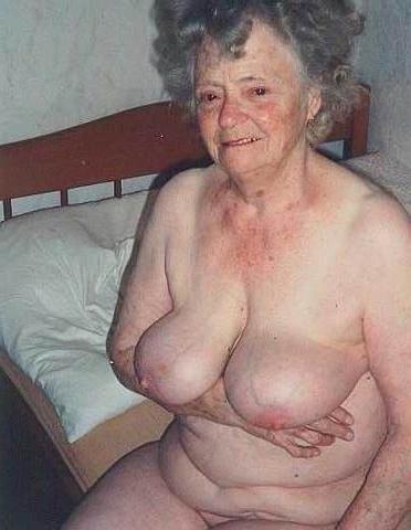 19P Amateur grannies in hardcore actions
