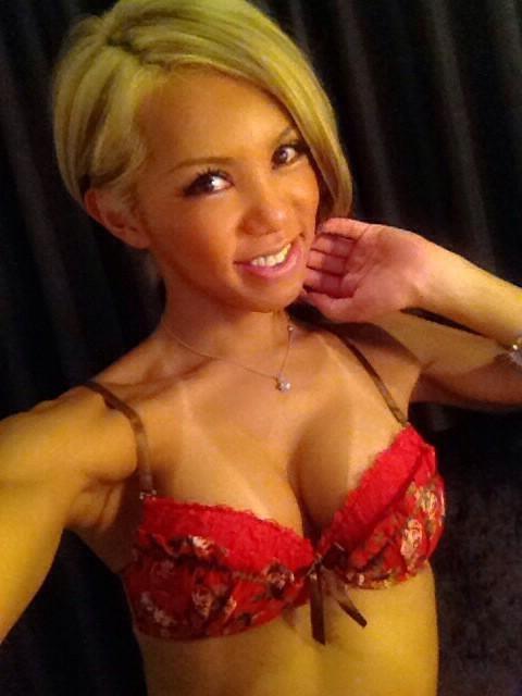 16P Aamteur ladyboy
