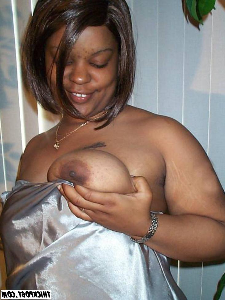 16P Thick ass busty black girl posing