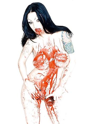 25P Sexy Vampires
