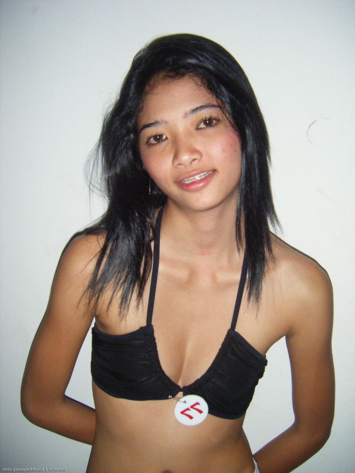 25P Hot Asian Teen street hooker exposing her tight thai booty