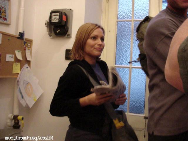 12P 12 pics and 1 movie of Sharon from Mikes Apartment