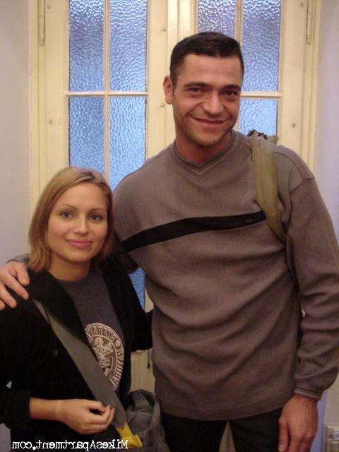 12P 12 pics and 1 movie of Sharon from Mikes Apartment