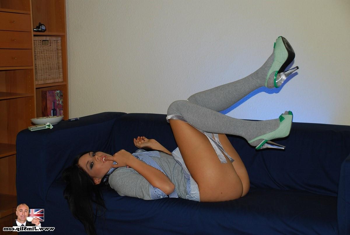 15P Naughty brunette babe plays with her young virgin pussy