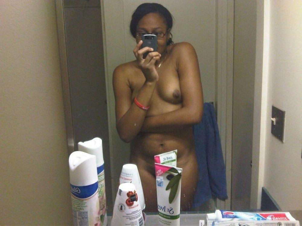 15P These black teen gfs posing and naked gallery 20