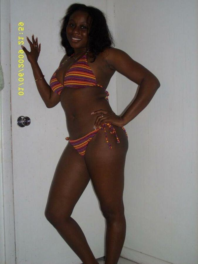 15P These black teen girlfriends posing and naked