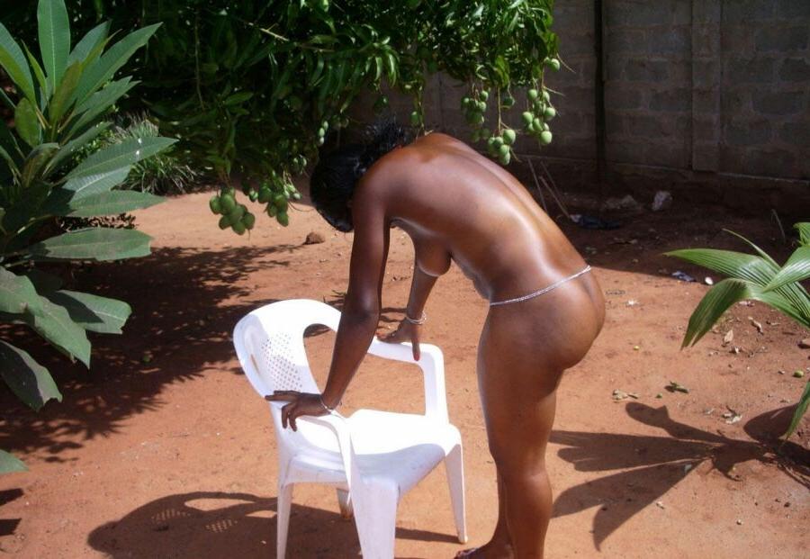 14P These black teen girlfriends posing and naked