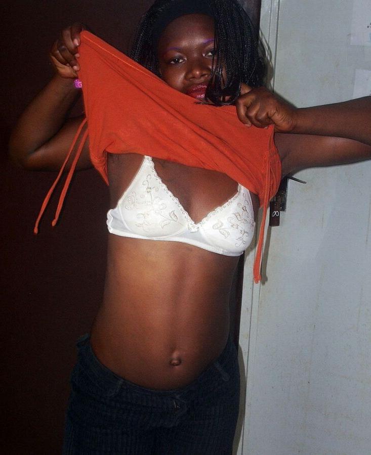14P These black teen girlfriends posing and naked