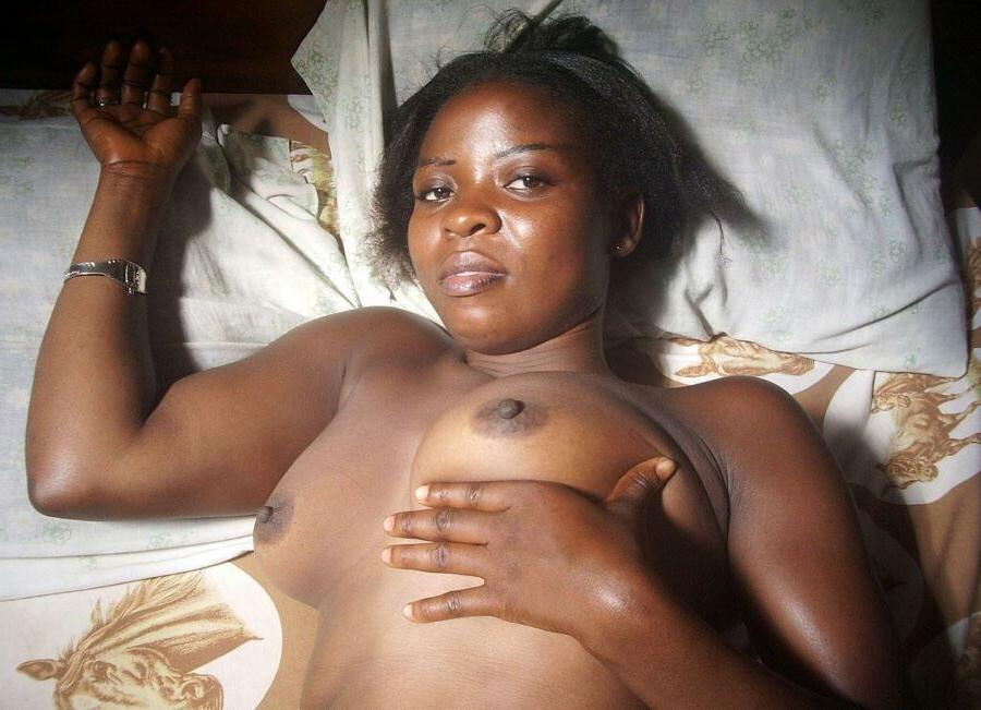 15P These black teen girlfriends posing and naked