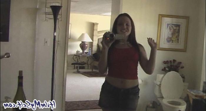 16P Krystal useing vibrator on her sweet teen pussy