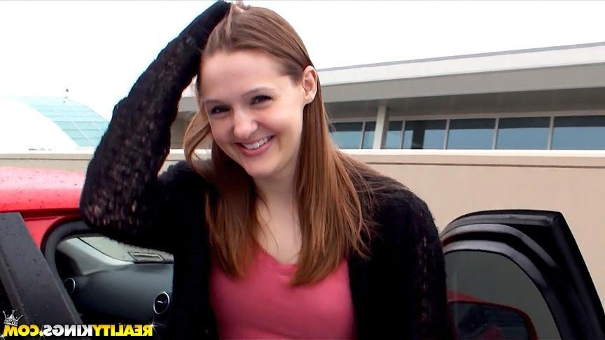 12P 12 pics and 1 movie of Faith from Street Blowjobs