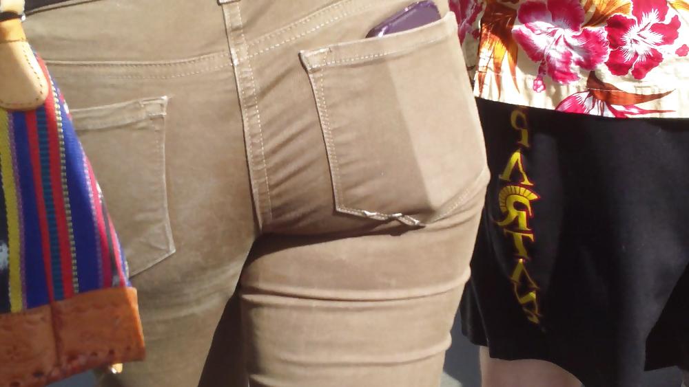 25P Sexy beautiful tight teen ass & butt in brown jeans